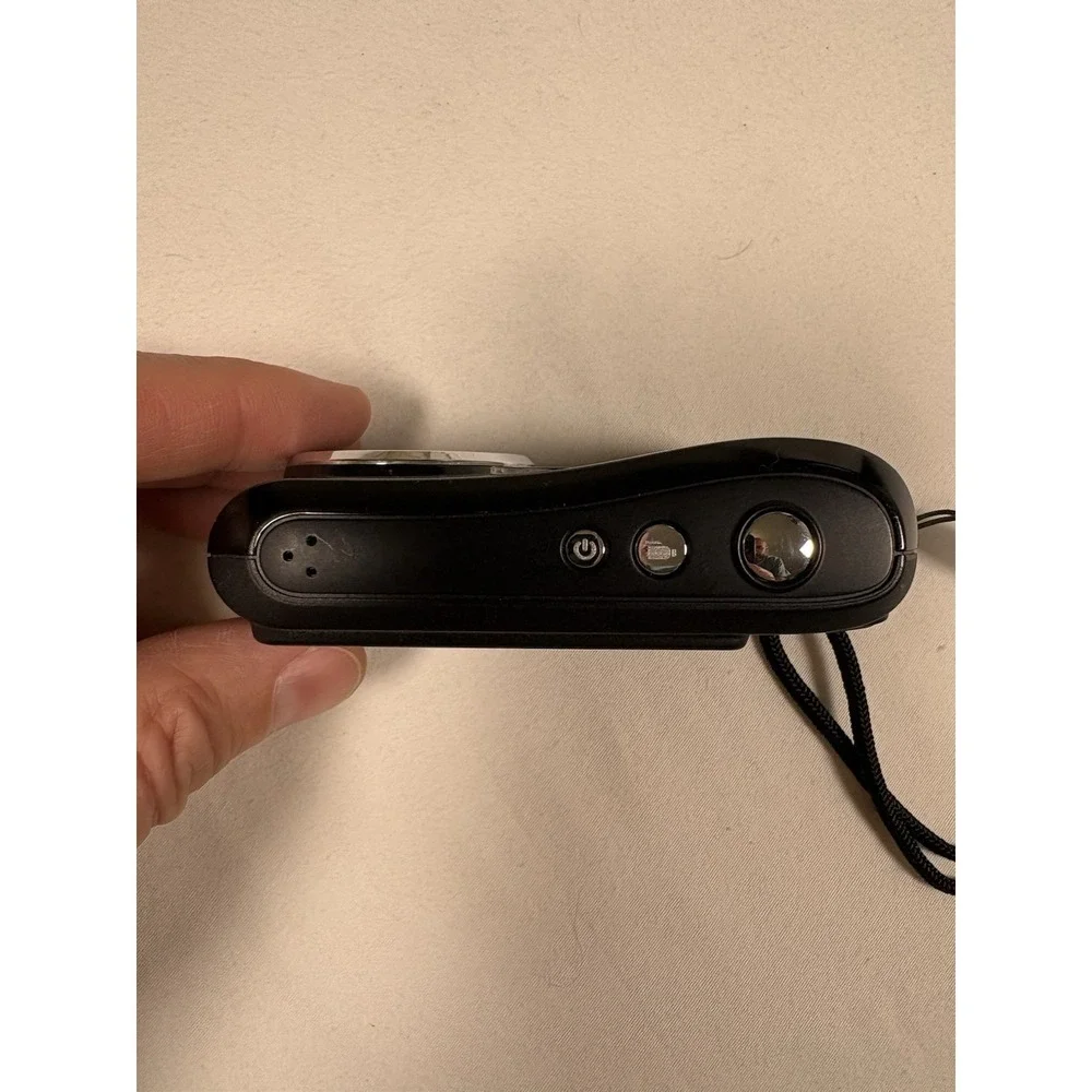 Kodak PIXPRO FZ41 16.1MP Digital Point & Shoot Camera Black - Tested Working